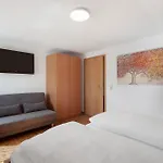 بيت ضيافة Birgit